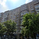 Mihai Bravu / Pasajul Obor / bl mixt / et 5 / bl 1982 / dec/ 3 min Metrou/